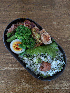 JK☆高菜ご飯と鶏の黒胡椒焼き弁当♪-レシピのメイン写真