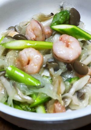 エビとアスパラの塩炒め-レシピのメイン写真