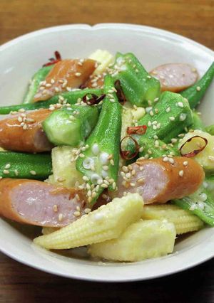 季節の野菜とソーセージの鶏油和え-レシピのメイン写真