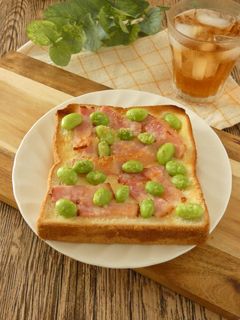 ベーコンと枝豆の冷凍作りおきトースト-レシピのメイン写真