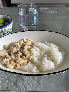 ヘルシー豆腐かさましそぼろ丼-レシピのメイン写真