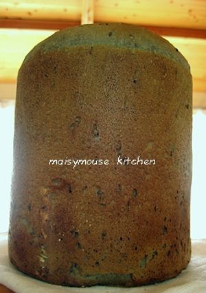 おもちを練り込んだ黒ごまパン （ＨＢ）-レシピのメイン写真