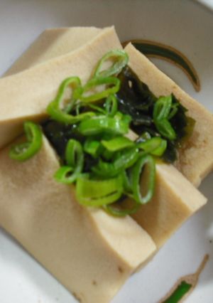 甘めで美味しい「高野豆腐の煮物」-レシピのメイン写真