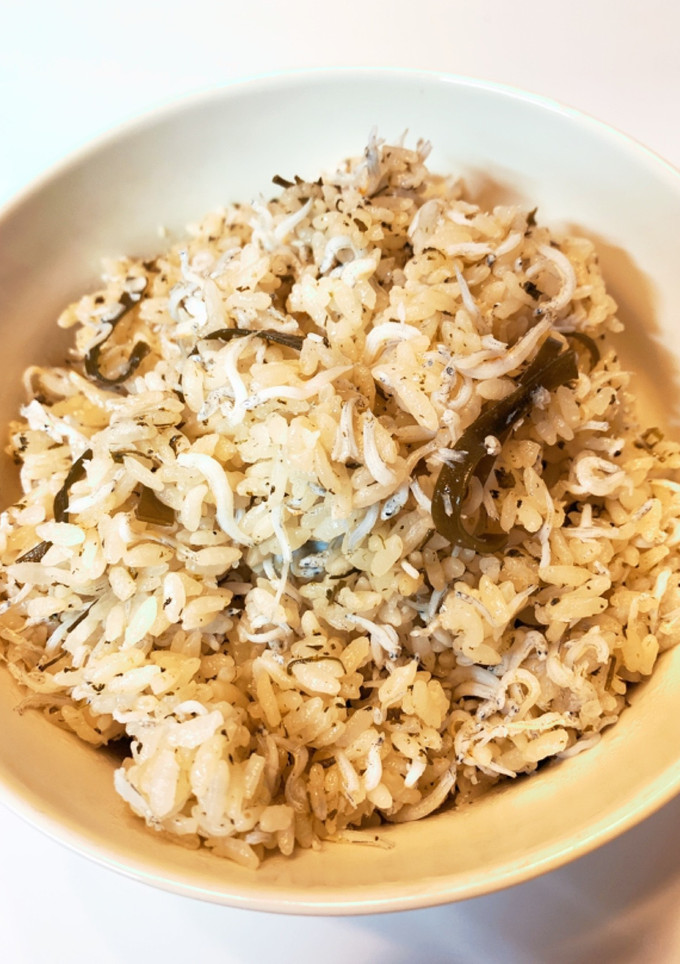 緑茶としらすの炊き込みご飯-レシピのメイン写真