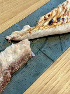 鰤アラの塩麹焼き-レシピのメイン写真