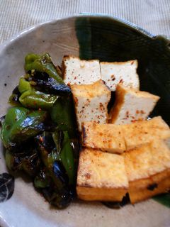 ピーマンと厚揚げの丸ごと焼き-レシピのメイン写真
