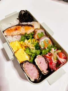 鮭塩麹焼きと豚バラインゲン巻き弁当-レシピのメイン写真