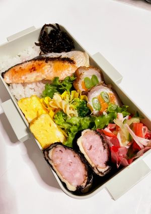 鮭塩麹焼きと豚バラインゲン巻き弁当-レシピのメイン写真