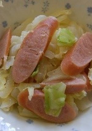 キャベツとソーセージのホットサラダ-レシピのメイン写真