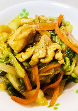 簡単！鶏もも肉とキャベツのカレー炒め-レシピのメイン写真