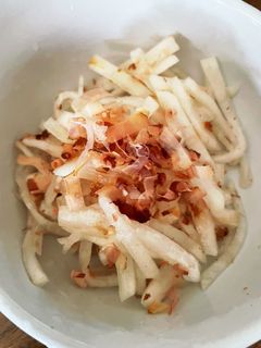 大根と梅肉おかか和え-レシピのメイン写真