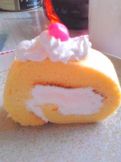 しっとりふわふわロールケーキ-レシピのメイン写真