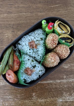 JK☆ワカメおにぎり弁当♪-レシピのメイン写真