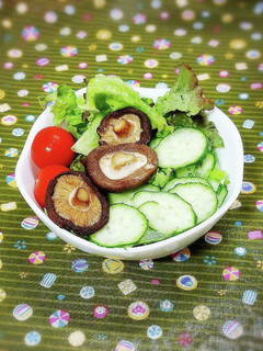 サラダに焼きしいたけを~♪-レシピのメイン写真