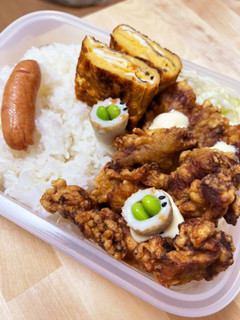 カリッもちっと☆カレー風味豚の唐揚げ弁当-レシピのメイン写真
