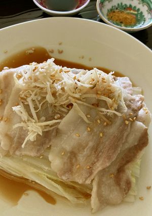 白菜の豚肉乗せ蒸し 　マカのせ。-レシピのメイン写真