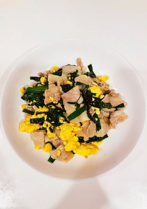 豚バラ肉のスタミナニラ玉炒め-レシピのメイン写真