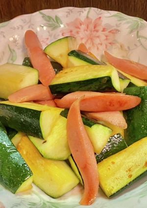 ズッキーニと魚ソーセージのバター醤油炒め-レシピのメイン写真