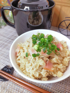 レンジで炊き込みご飯♪舞茸とベーコン-レシピのメイン写真