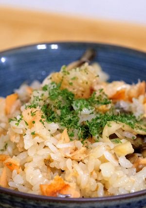 ローズマリー香るサーモンの洋風混ぜごはん-レシピのメイン写真