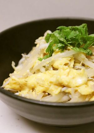 簡単♪美味♪釜揚げしらす卵もやしの炒め物-レシピのメイン写真