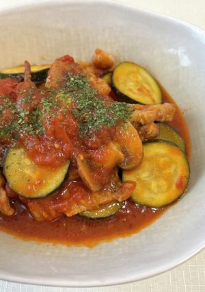 ズッキーニと豚肉のトマト煮♪-レシピのメイン写真