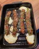 福耳とうがらしのチーズ肉巻き