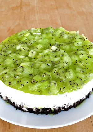 爽やかなキウイとオレオのレアチーズケーキ-レシピのメイン写真