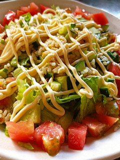 野菜を楽しむ!食べるチャーハンサラダ-レシピのメイン写真
