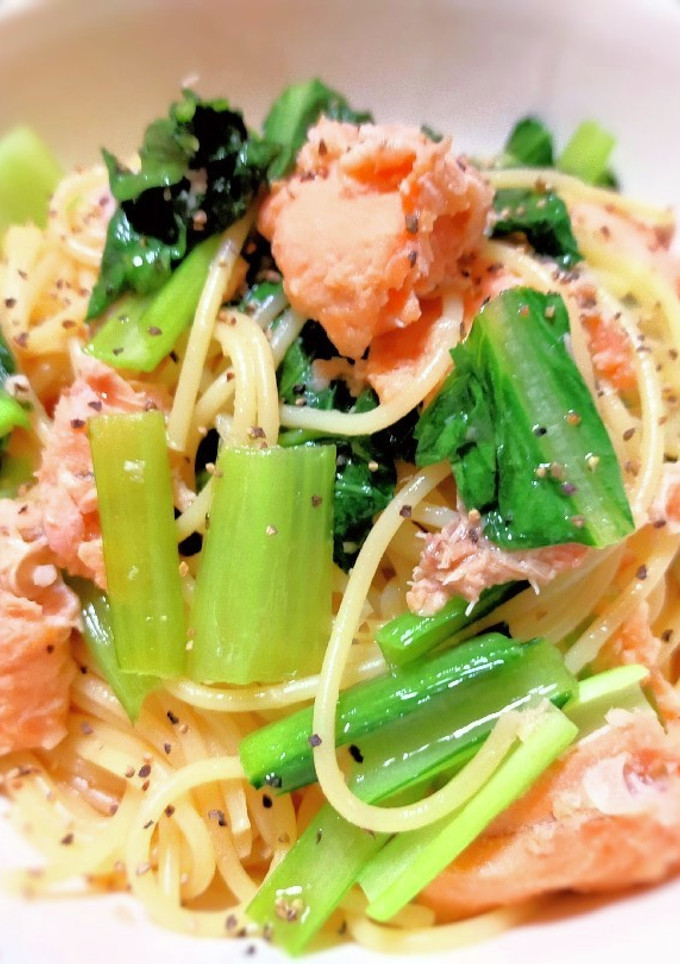 鮭の中骨缶と青菜のお手軽和風パスタ-レシピのメイン写真