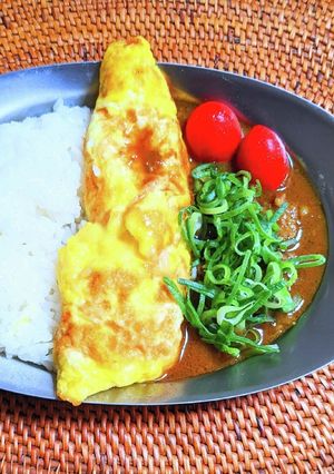 チーズオムレツ牛すじカレー-レシピのメイン写真