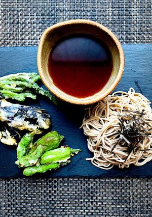夏野菜で辛味天そば-レシピのメイン写真