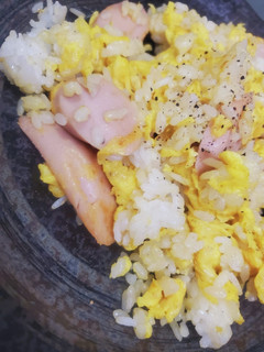 給料日前にも! 魚肉ソーセージチャーハン-レシピのメイン写真