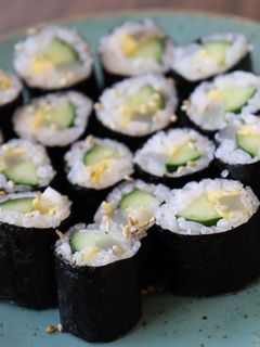 親子でクッキング☆コウイカの細巻き寿司-レシピのメイン写真