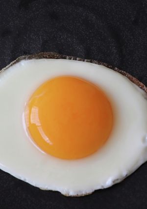 卵黄ど真ん中の目玉焼き-レシピのメイン写真