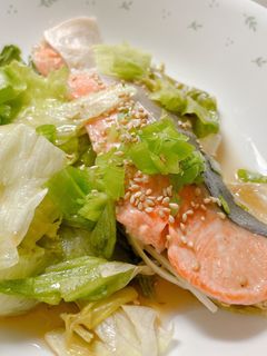 生鮭とネギとレタスのレンジ蒸し♡中華風-レシピのメイン写真