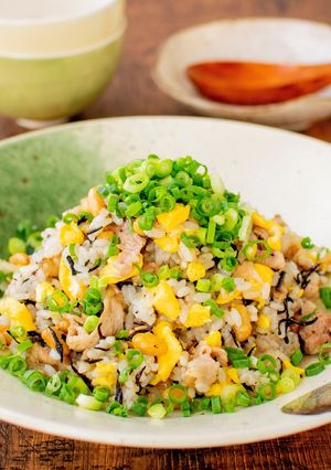 栄養満点！豚肉の塩こうじチャーハン☆-レシピのメイン写真