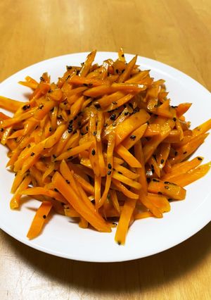 にんじんの胡麻塩バター-レシピのメイン写真