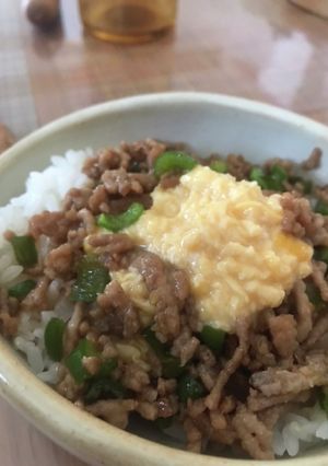 豚そぼろピーマンとしっとり卵のどんぶり-レシピのメイン写真
