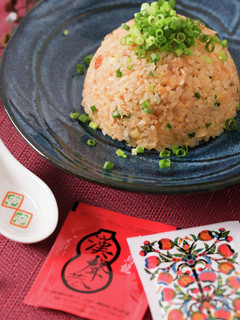 炊飯器で簡単ポチっと♪冷凍餃子チャーハン-レシピのメイン写真