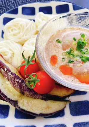 胡麻ドレで作る坦々風そうめん-レシピのメイン写真