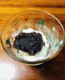 バニラアイスクリームに粒あんペースト