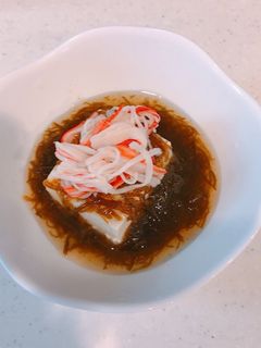 和えるだけ、昆布茶+もずく酢豆腐カニかま-レシピのメイン写真