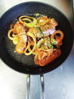 玉ねぎとウインナーケチャップ炒め-レシピのメイン写真