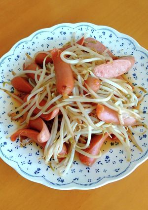 簡単!ウインナーともやしのソース炒め-レシピのメイン写真