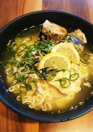サッポロ一番塩レモン鯖ラーメン-レシピのメイン写真