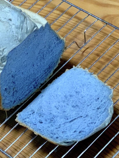 青い食パン HBで簡単ハーブパン-レシピのメイン写真