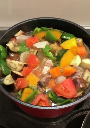 ゴロゴロした夏っぽい野菜カレー-レシピのメイン写真