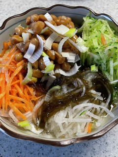 野菜たっぷりもずく酢「切って和えるだけ」-レシピのメイン写真