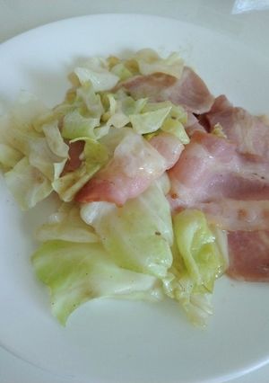 キャベツとベーコン。朝食、お弁当に。-レシピのメイン写真